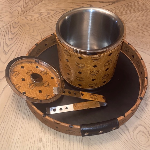 ❤️ Authentic MCM Bar Accessories, - Picture 4 of 10